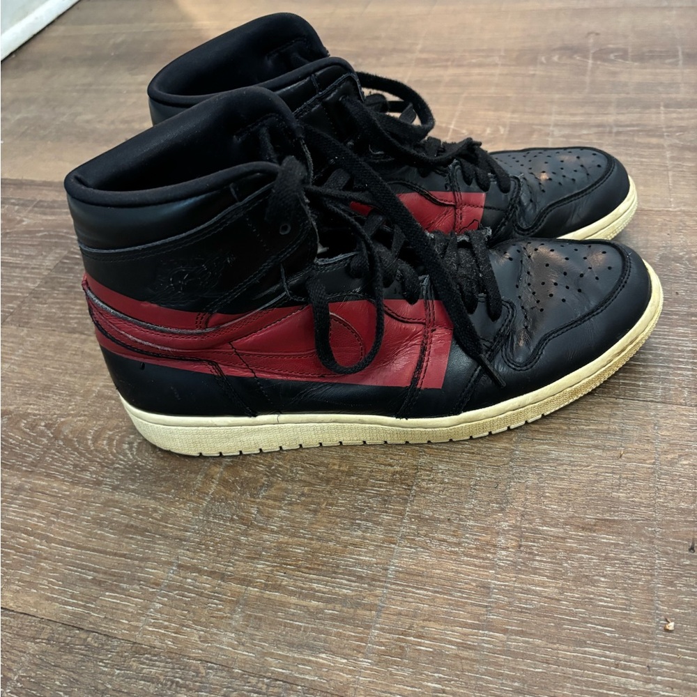 Nike Black and Red High-Top Sneakers